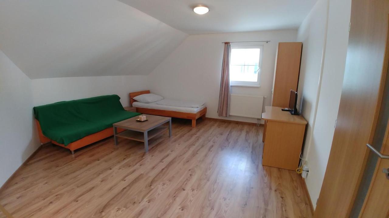 Hotel Lei'S Wok Neusiedl am See Zewnętrze zdjęcie